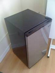 Maytag Performance Bar/Mini Fridge